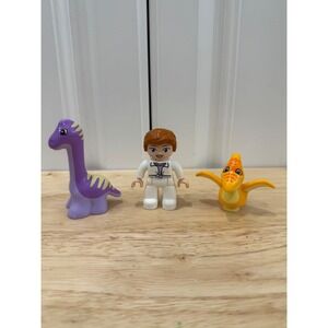 Duplo Jurassic World Dinosaur Nursery Claire Pteranodon Brachiosaurus Figures